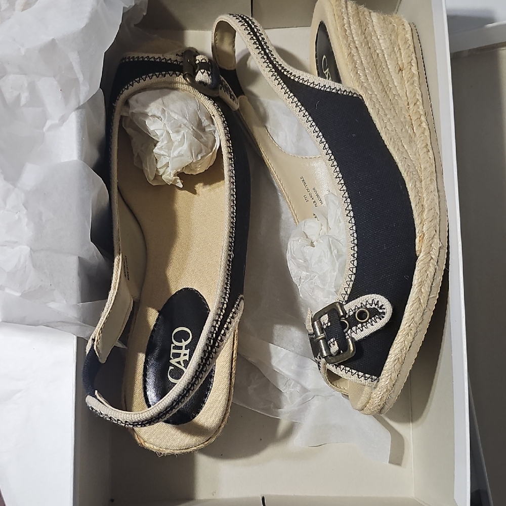 Cato Black and Tan Espadrille Sandals NWOT